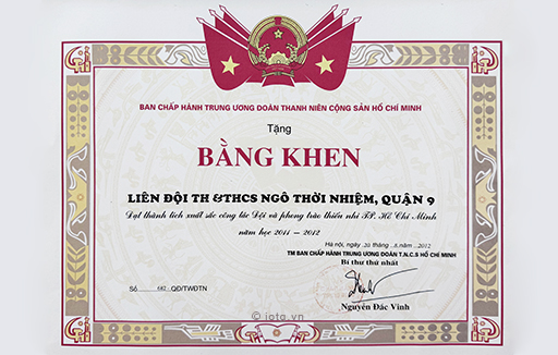 Bằng khen Liên đội trường đã Đạt thành tích xuất sắc công tác Đội và phong trào thiếu nhi tiền phong Hồ Chí Minh năm học 2011-2012