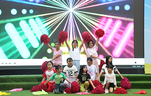 Giới thiệu Câu lạc bộ Nhảy Hiện Đại trường Ngô Thời Nhiệm