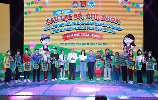 Tham gia Liên hoan câu lạc bộ, đội, nhóm các trường THCS ngoài công lập trên địa bàn TP Hồ Chí Minh năm học 2022-2023