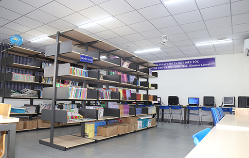Thư viện sách trường Tiểu học, THCS và THPT Ngô Thời Nhiệm tại cơ sở Bình Dương