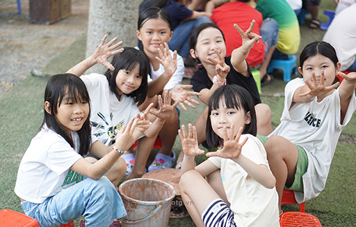 Tổ chức học tập ngoại khóa cho học sinh khối Tiểu học