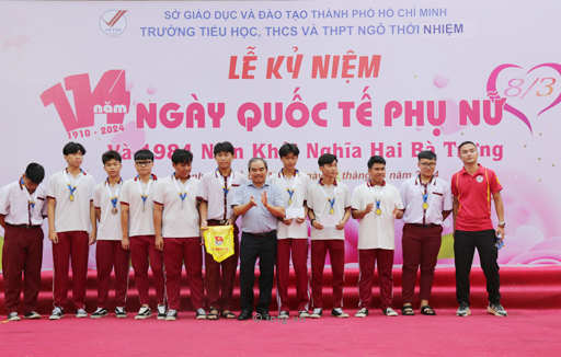 Trường Ngô Thời Nhiệm hưởng ứng tích cực tháng Thanh niên