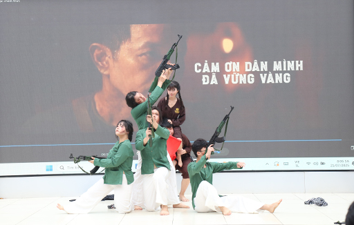 Trường Ngô Thời Nhiệm tổ chức lễ kỷ niệm 78 năm Ngày Thương binh - Liệt sĩ (27/7/1947 - 27/7/2025)